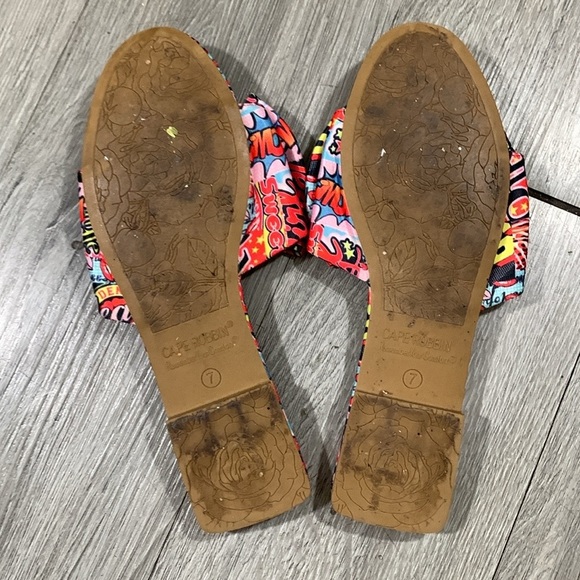 Cape Robbin Comic Strip Print Big Bow Flats size 7 - Picture 8 of 9